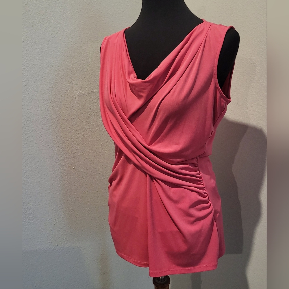 🩷NY&CO - CORAL SLEEVELESS BLOUSE